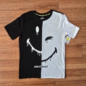 Smiley World Men's Black/White Graphic Tee Size Small